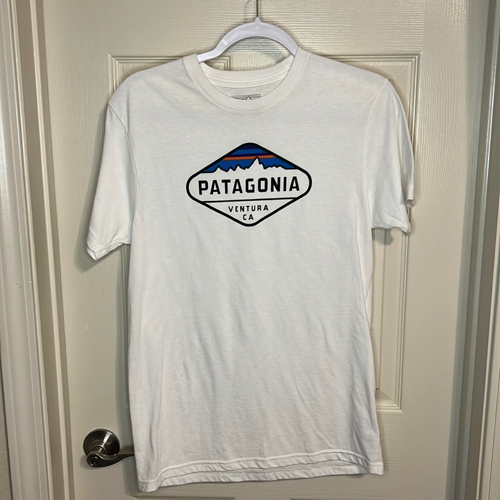 Patagonia S slim fit white tshirt